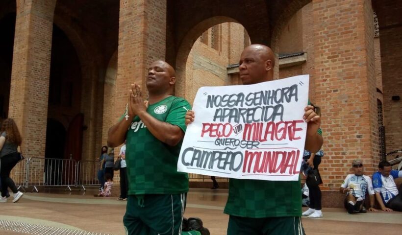 palmeiras romeiros fanáticos devotos