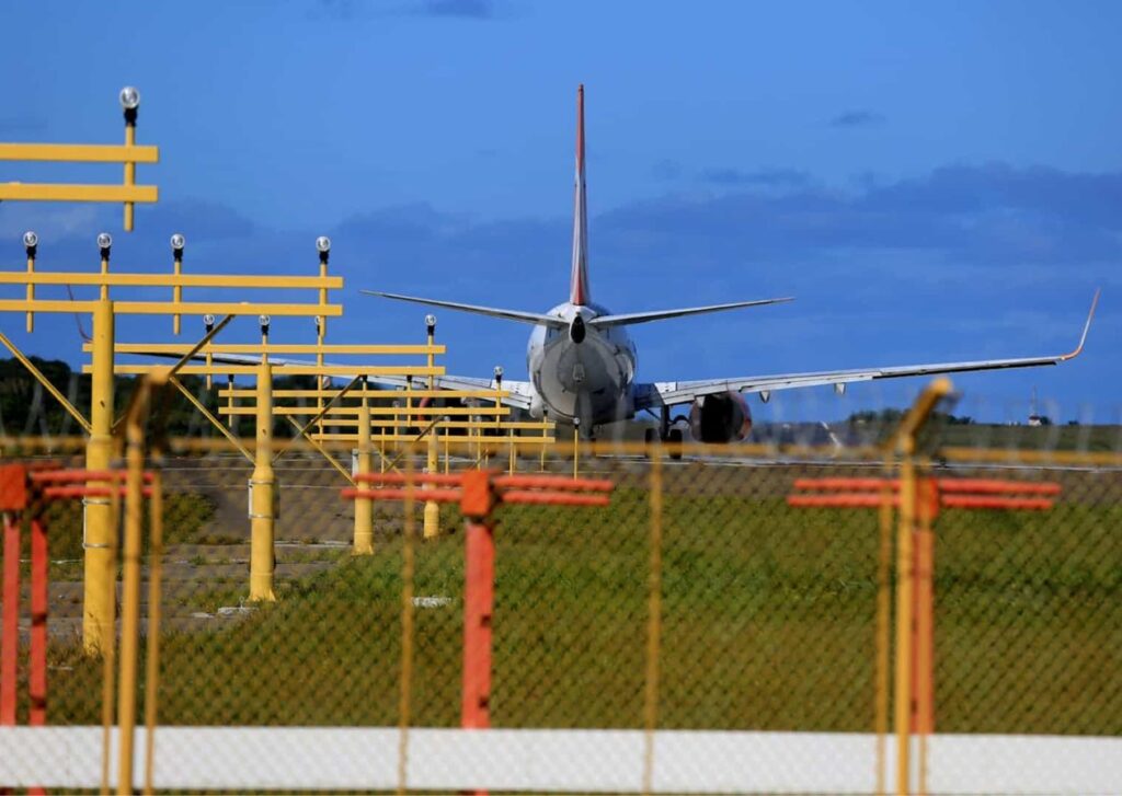 trabalhadores aeronautas avião 