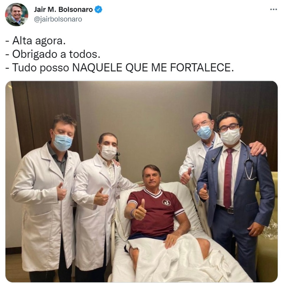 Bolsonaro recebe alta em São Paulo após ser internado por obstrução intestinal