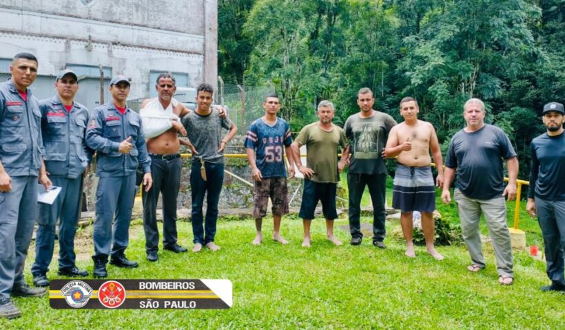 Grupo fica ilhado após cabeça d'água atingir Rio Piracuama, em Pinda