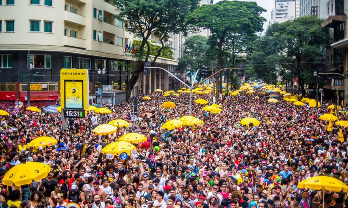 Prefeitura de São Paulo cancela carnaval de rua