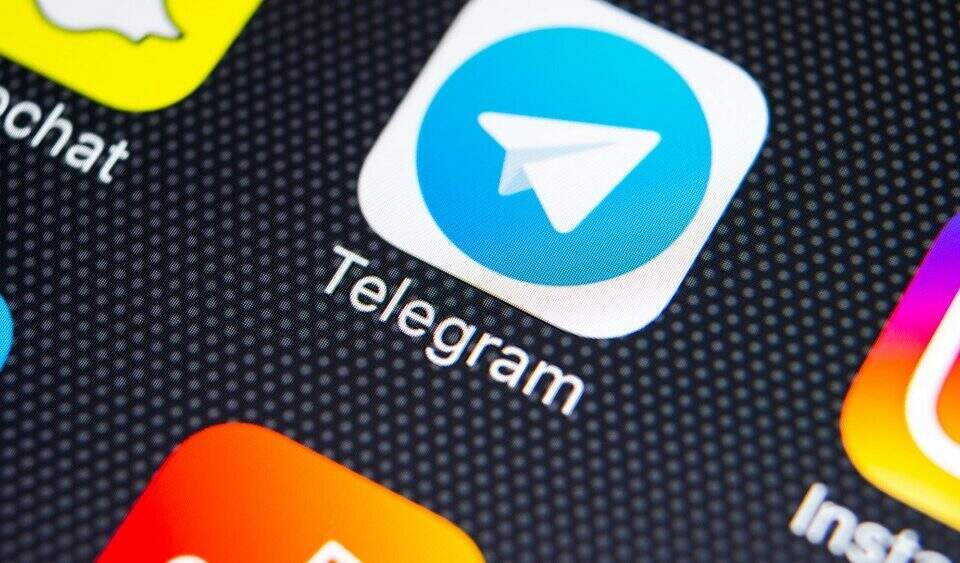 Telegram cumpre ordem do STF, bloqueia contas e evita sair do ar