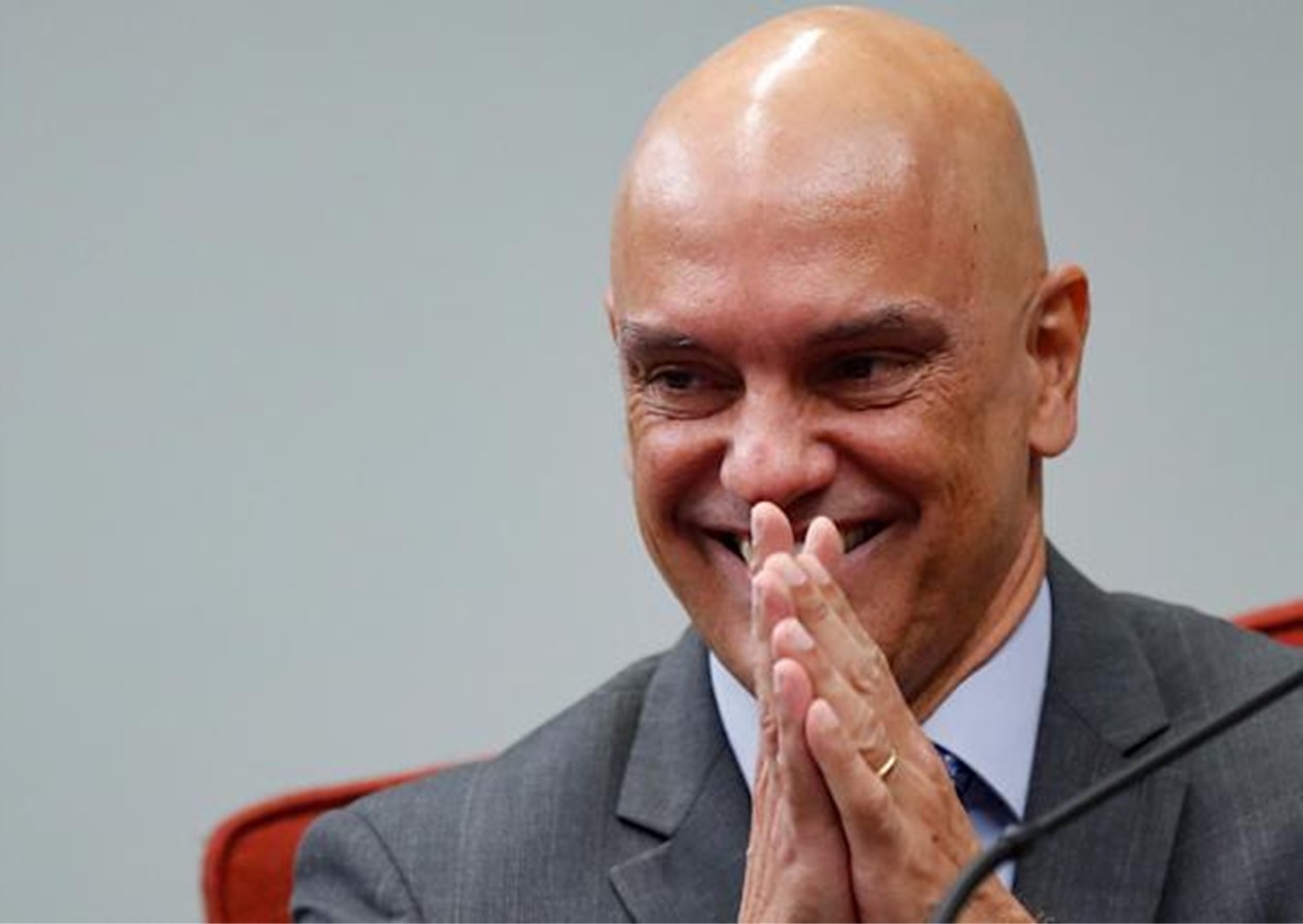 Alexandre de Moraes é eleito presidente do TSE