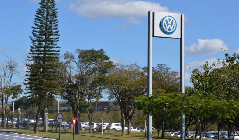 Acordo prevê que Volkswagen de Taubaté abra 150 vagas no 2º semestre