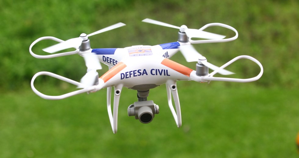 Defesa Civil de Taubaté recebe capacitação para uso de Drones