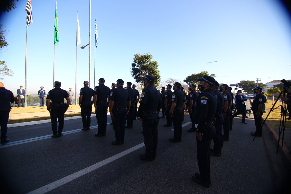 SJC presta homenagem aos 90 anos da Revolução