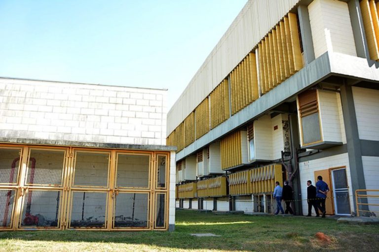 Adolescente que fugiu da Fundação Casa de Jacareí é apreendido após esfaquear irmão