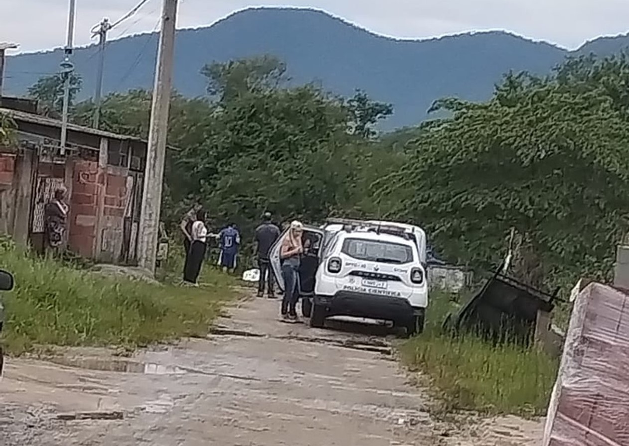 Idoso morre após ser atingido por raio em Caraguatatuba