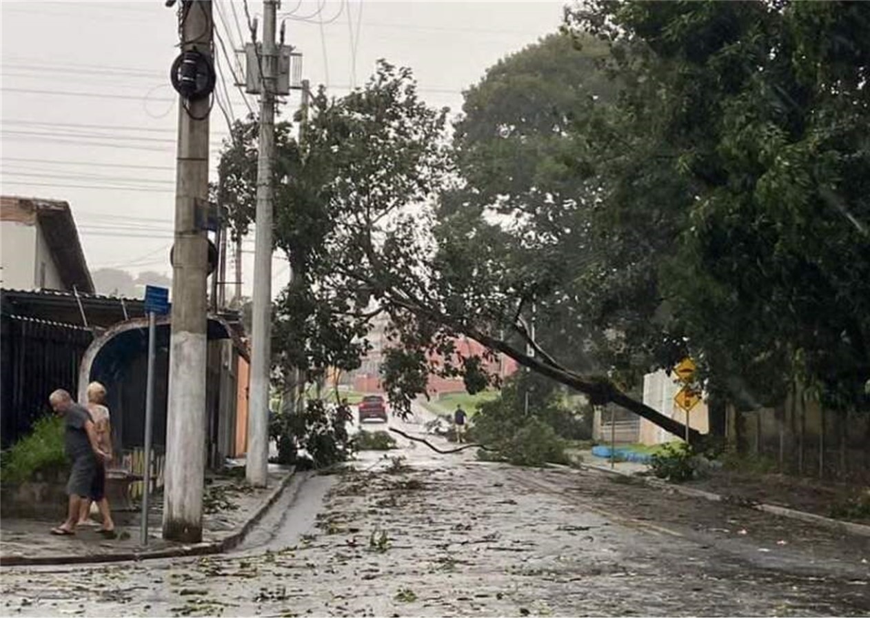 4 escolas de Taubaté têm aulas suspensas devido às chuvas