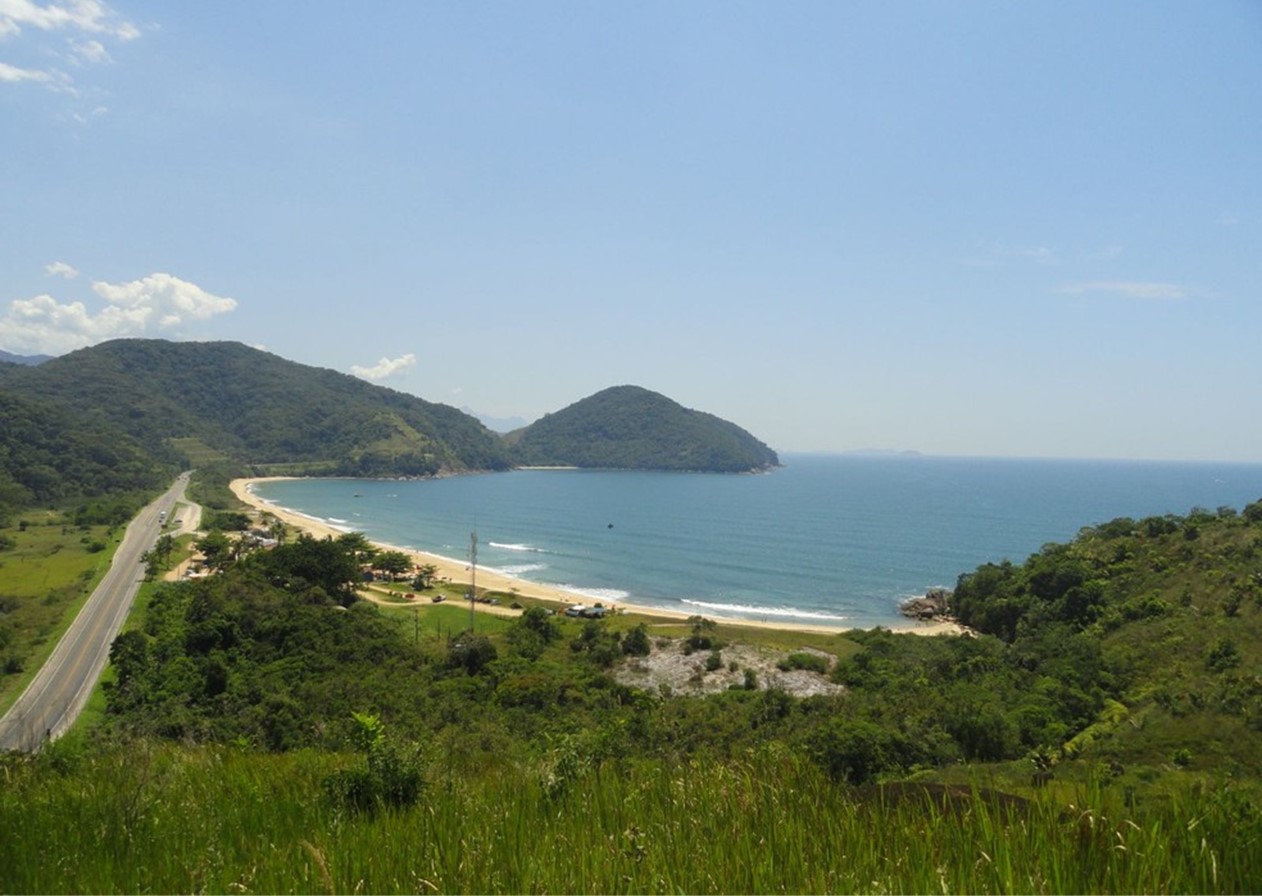 MPF pede a demolição de quiosque e construções irregulares em Praia de Ubatuba