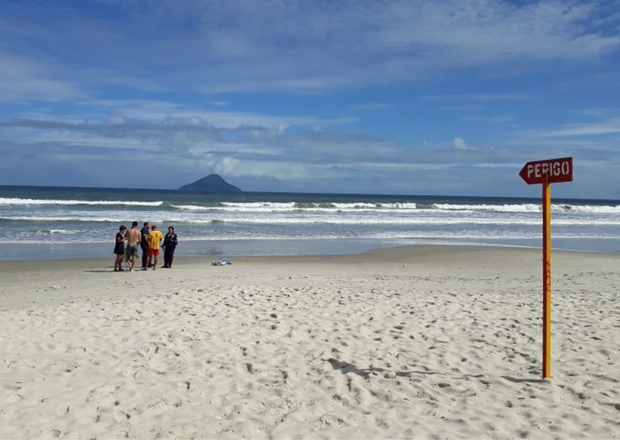 Corpo de homem desaparecido é encontrado em praia de São Sebastião