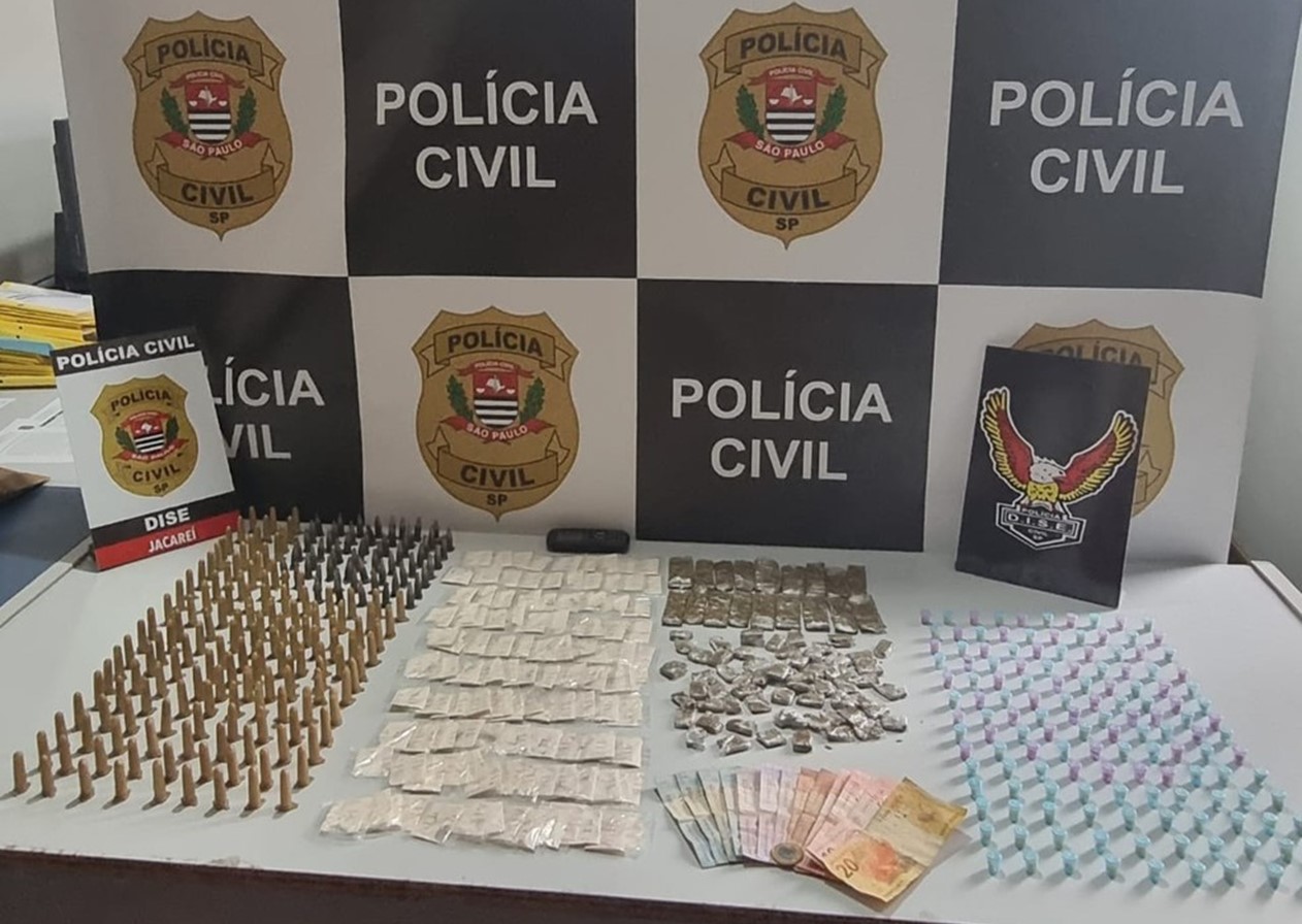 Polícia apreende dois adolescentes com mais de 500 porções de drogas em Jacareí