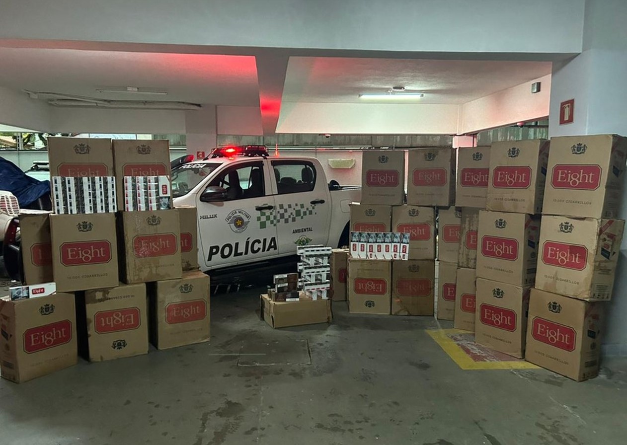 Polícia apreende 20 mil maços de cigarros contrabandeados em Paraibuna