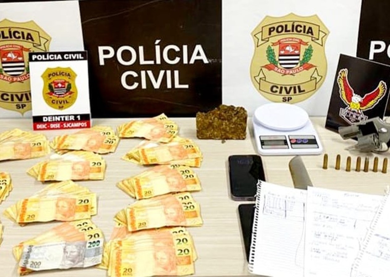 Homem é preso com drogas colombianas e quase R$ 12 mil em Jacareí