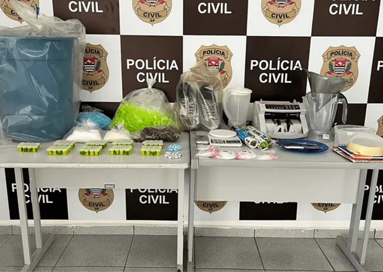 Polícia desmonta laboratório de refino de drogas em SJC