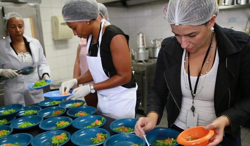 Escolas estaduais da região vão oferecer merenda aos alunos durante as férias