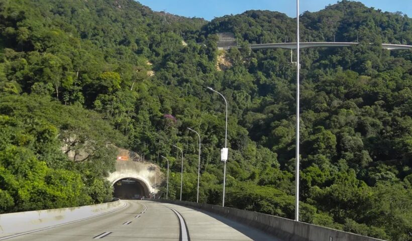 Interdição na Tamoios para passagem de carga especial é adiada para quinta-feira (14)