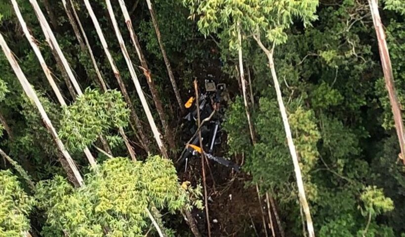 Cenipa aponta que helicóptero que caiu em Paraibuna bateu em vegetação durante voo