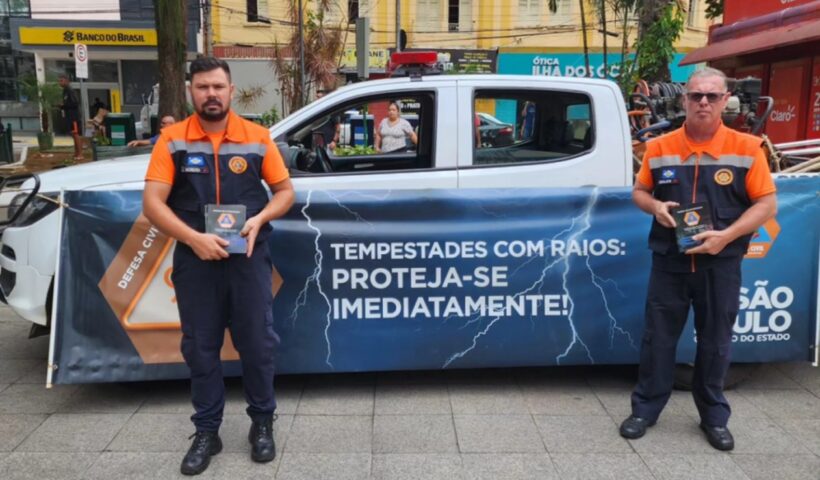 Defesa Civil de Taubaté faz ação educativa contra riscos de chuva