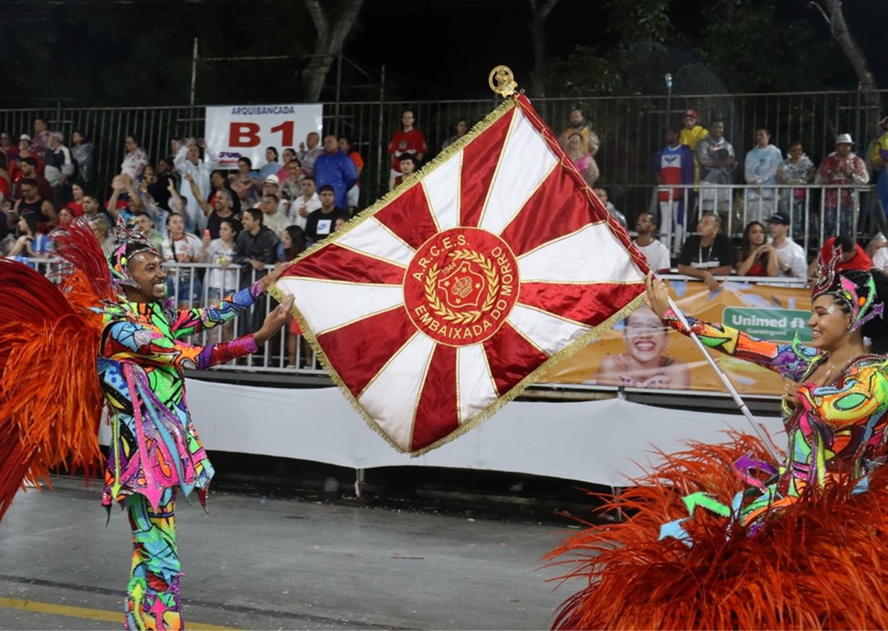 Embaixada do Morro é campeã pelo 2º ano consecutivo do Carnaval de Guará