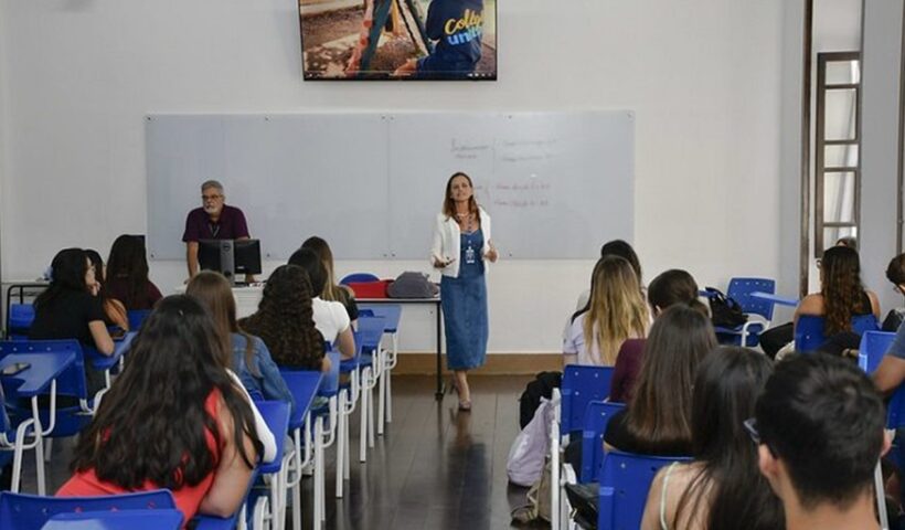 UNITAU abre concursos com 30 vagas para professores efetivos e temporários