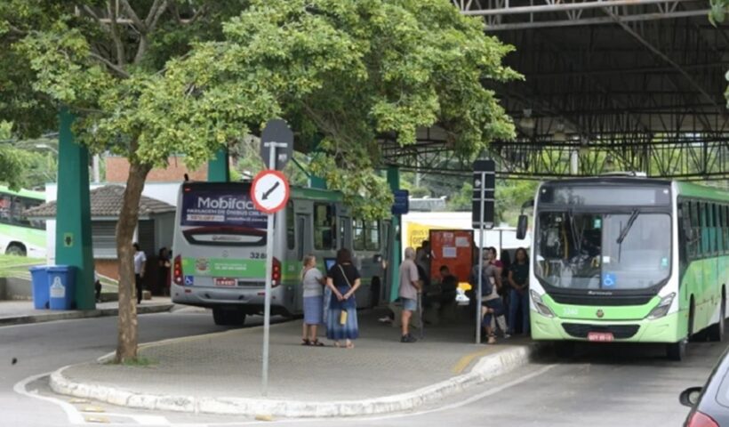 Motoristas do Vale do Paraíba suspendem greve até sexta-feira