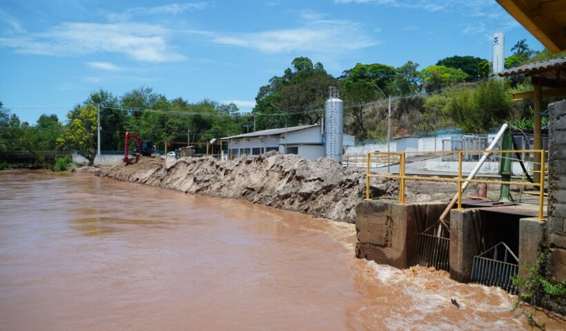 Governo de SP realiza vistoria no Rio Una em Taubaté e projeta ampliar investimentos