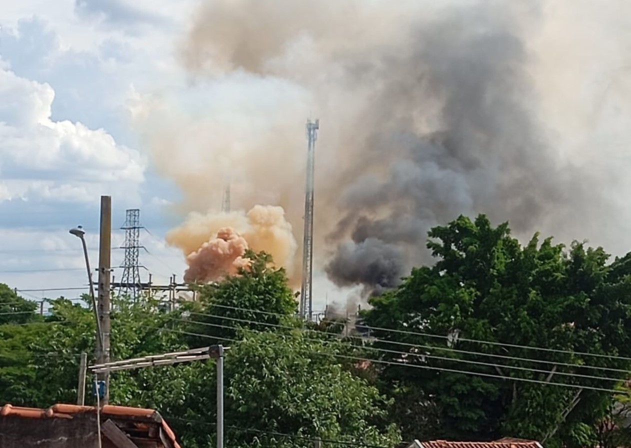 Falha provoca incêndio em subestação de energia elétrica em Pinda