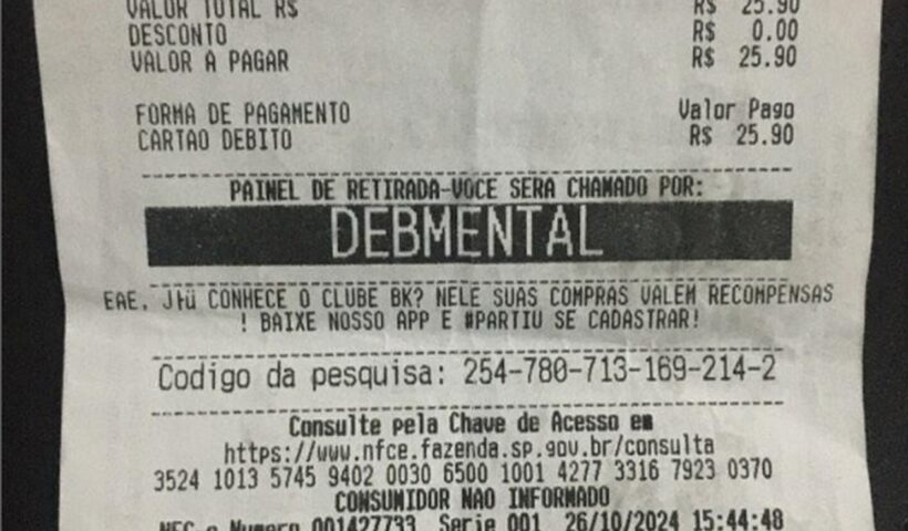 Funcionária do Burger King é demitida após identificar cliente como ‘Debmental’