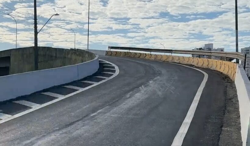 Taubaté: Viaduto torto é liberado após 9 dias de obras